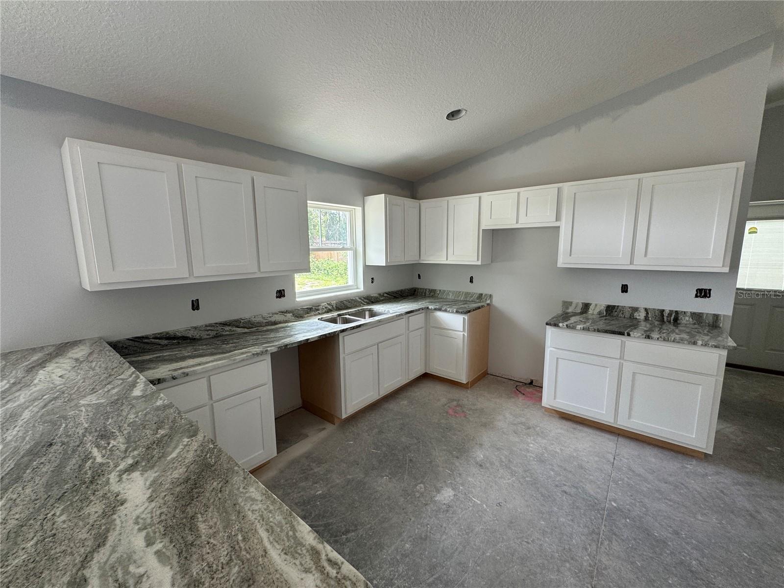 Homes for sale in Lake Panasoffkee, FL | 919 Cr 482C, Lake Panasoffkee, FL 33538 | MLS# G5097239