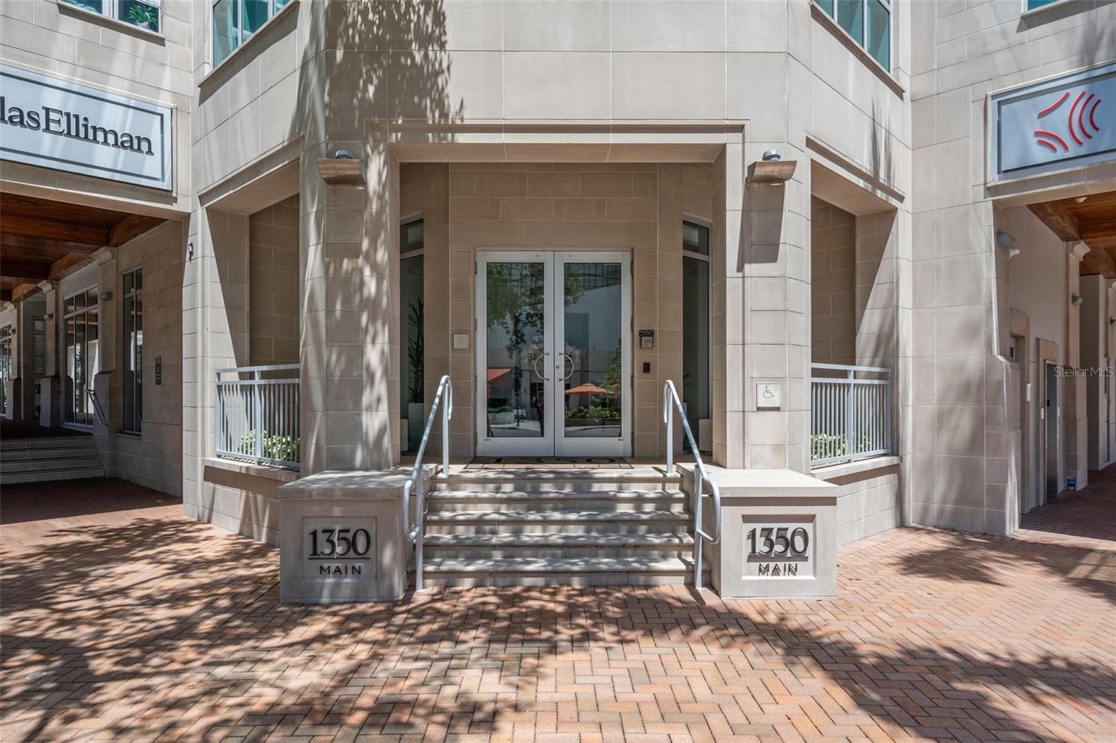 Homes for sale in Sarasota, FL | 1350 Main St, Sarasota, FL 34236