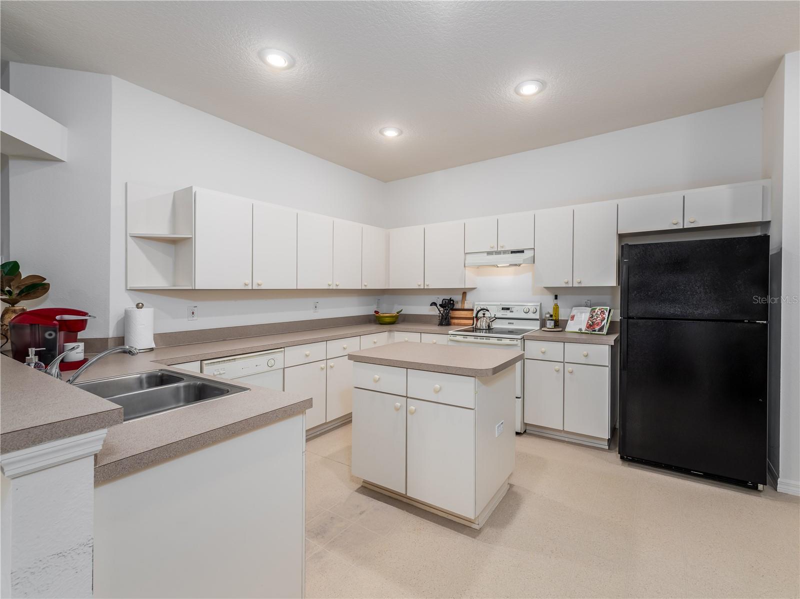 Homes for sale in Tampa, FL | 19137 Lake Audubon Dr, Tampa, FL 33647 | MLS# TB8388275