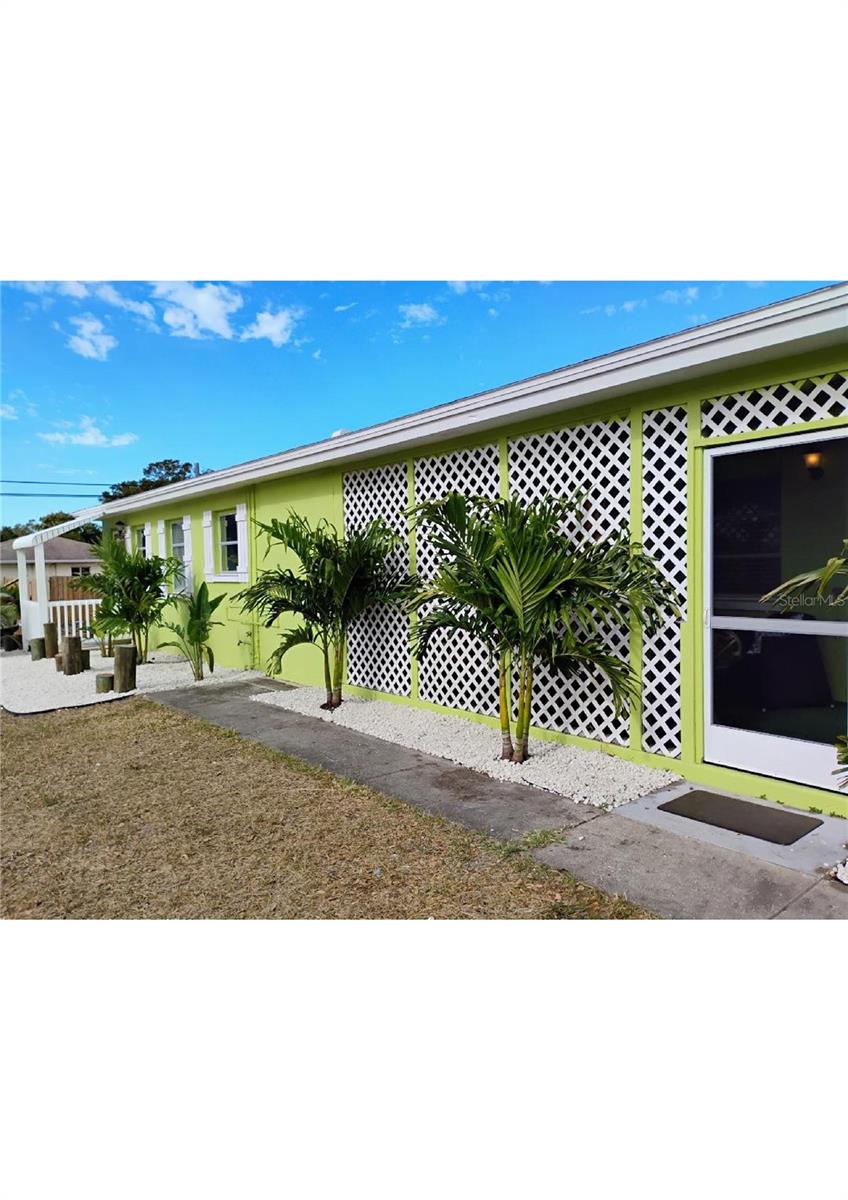 Homes for sale in Dunedin, FL | 504 Milwaukee Ave #B, Dunedin, FL 34698 | MLS# TB8389241