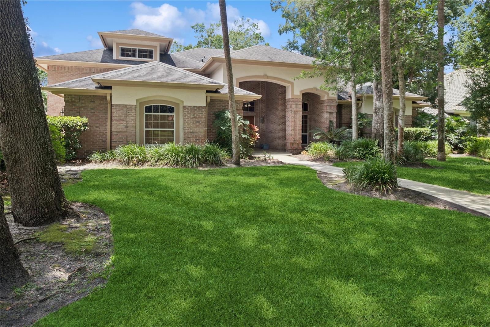 Homes for sale in Sanford, FL | 4823 Shoreline Cir, Sanford, FL 32771 | MLS# O6313680