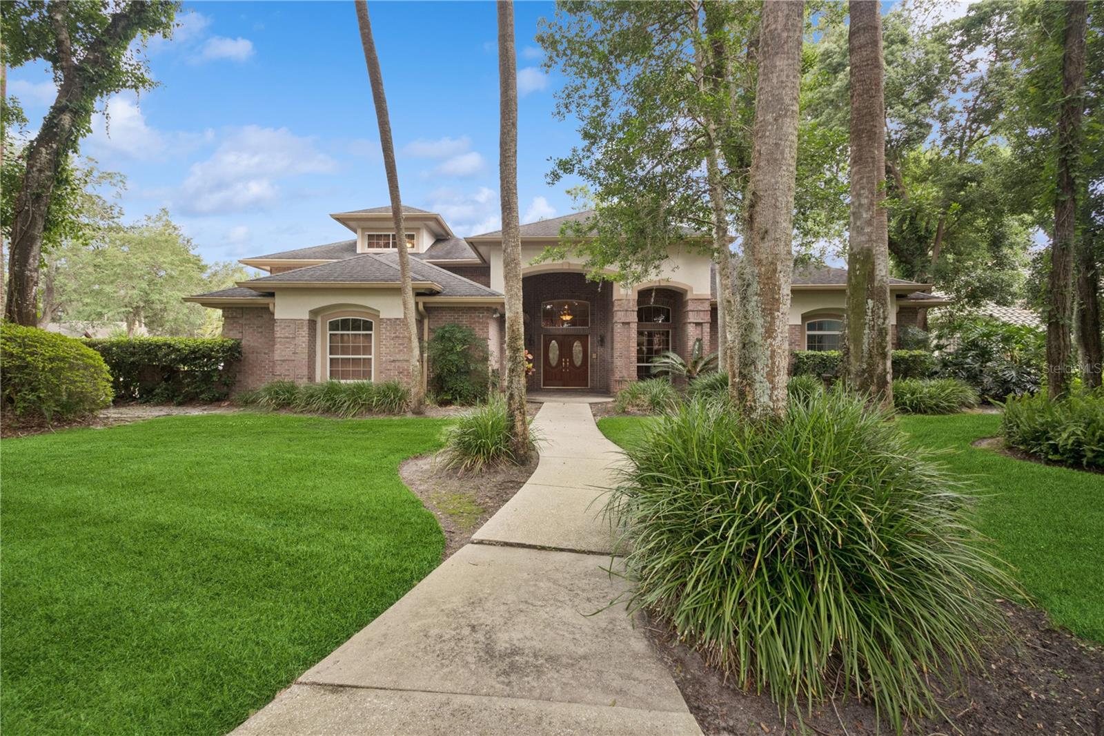 Homes for sale in Sanford, FL | 4823 Shoreline Cir, Sanford, FL 32771 | MLS# O6313680