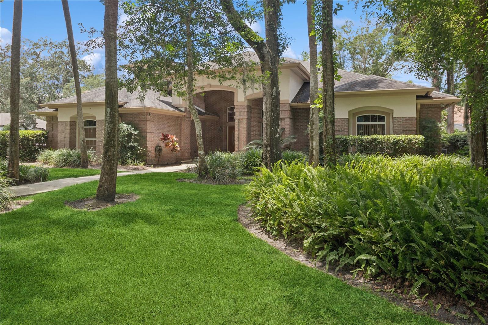 Homes for sale in Sanford, FL | 4823 Shoreline Cir, Sanford, FL 32771 | MLS# O6313680