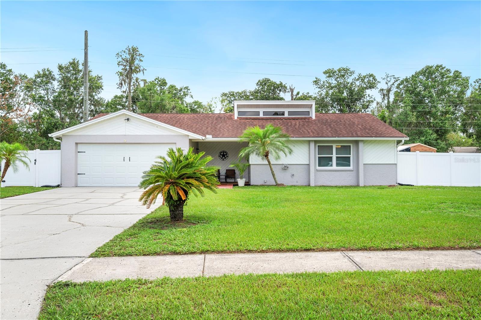 Homes for sale in Mulberry, FL | 3080 Cross Fox Dr, Mulberry, FL 33860 | MLS# L4953508