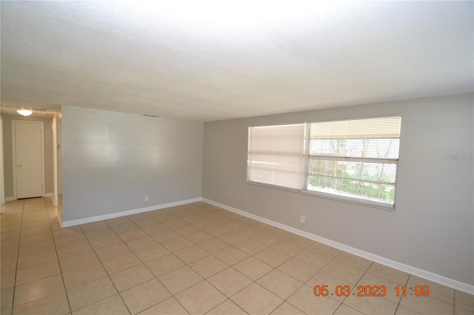 Homes for sale in Plant City, FL | 300 Midwood Dr, Plant City, FL 33566 | MLS# W7876196