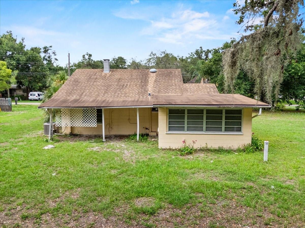 Homes for sale in Lakeland, FL | 320 W Carver St, Lakeland, FL 33805 | MLS# L4953553