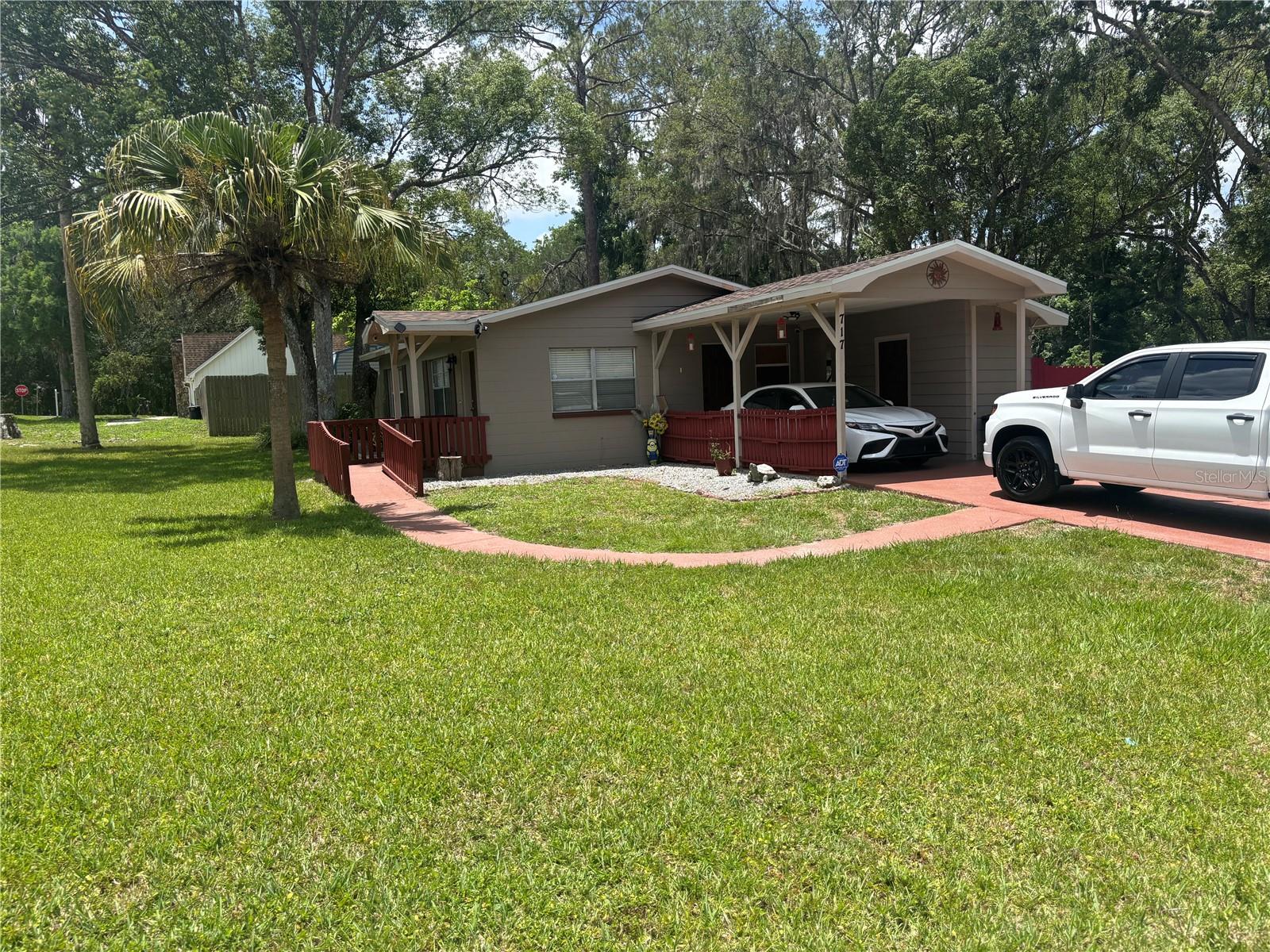 Homes for sale in Brooksville, FL | 717 Whiteway Dr, Brooksville, FL 34601 | MLS# W7876228