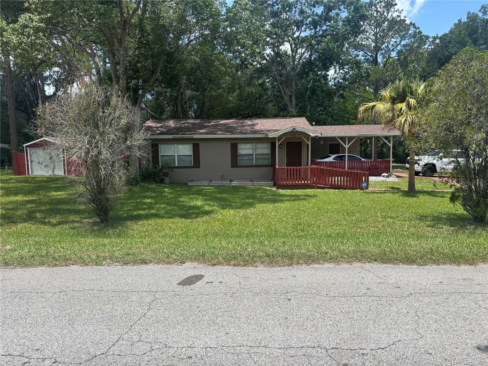 Homes for sale in Brooksville, FL | 717 Whiteway Dr, Brooksville, FL 34601 | MLS# W7876228