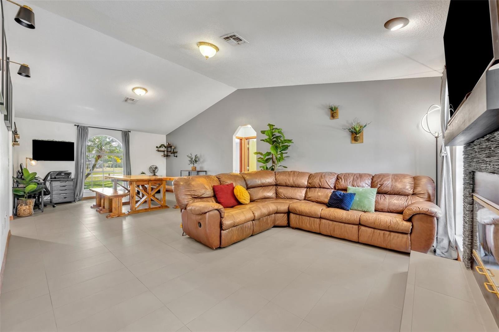 5th image of 2810 Windsong Ln, Saint Cloud, FL 34772 | MLS# S5128520