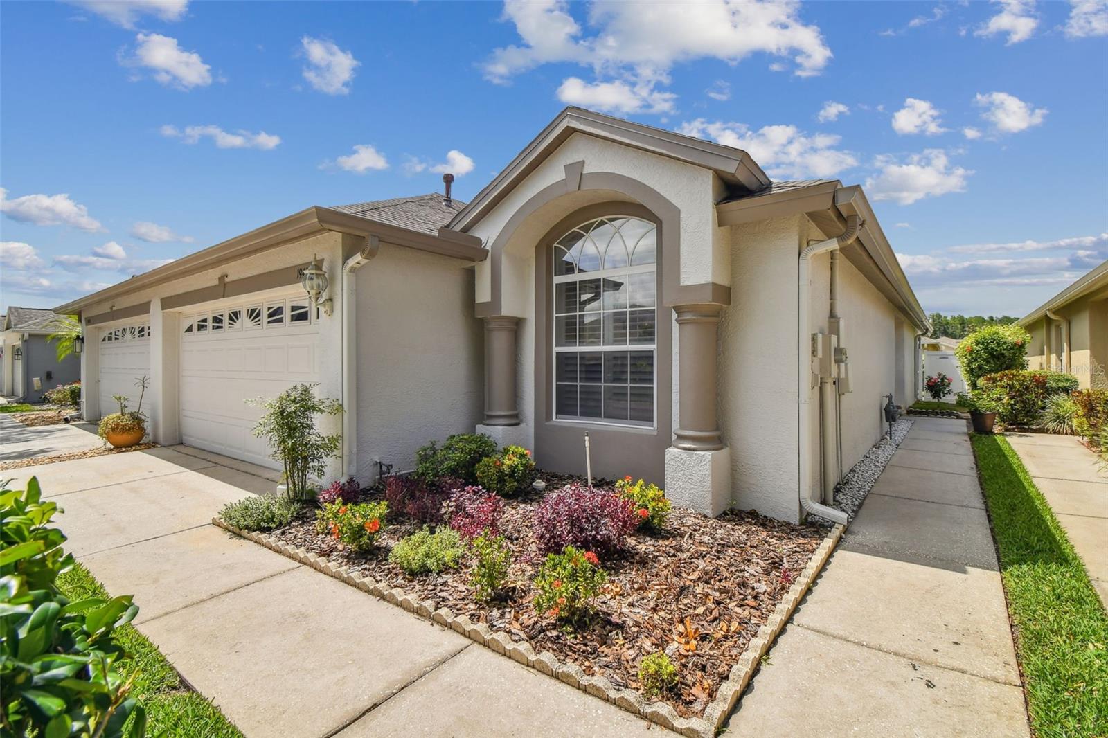 Homes for sale in Land O Lakes, FL | 19409 Weymouth Dr, Land O Lakes, FL 34638 | MLS# TB8394553