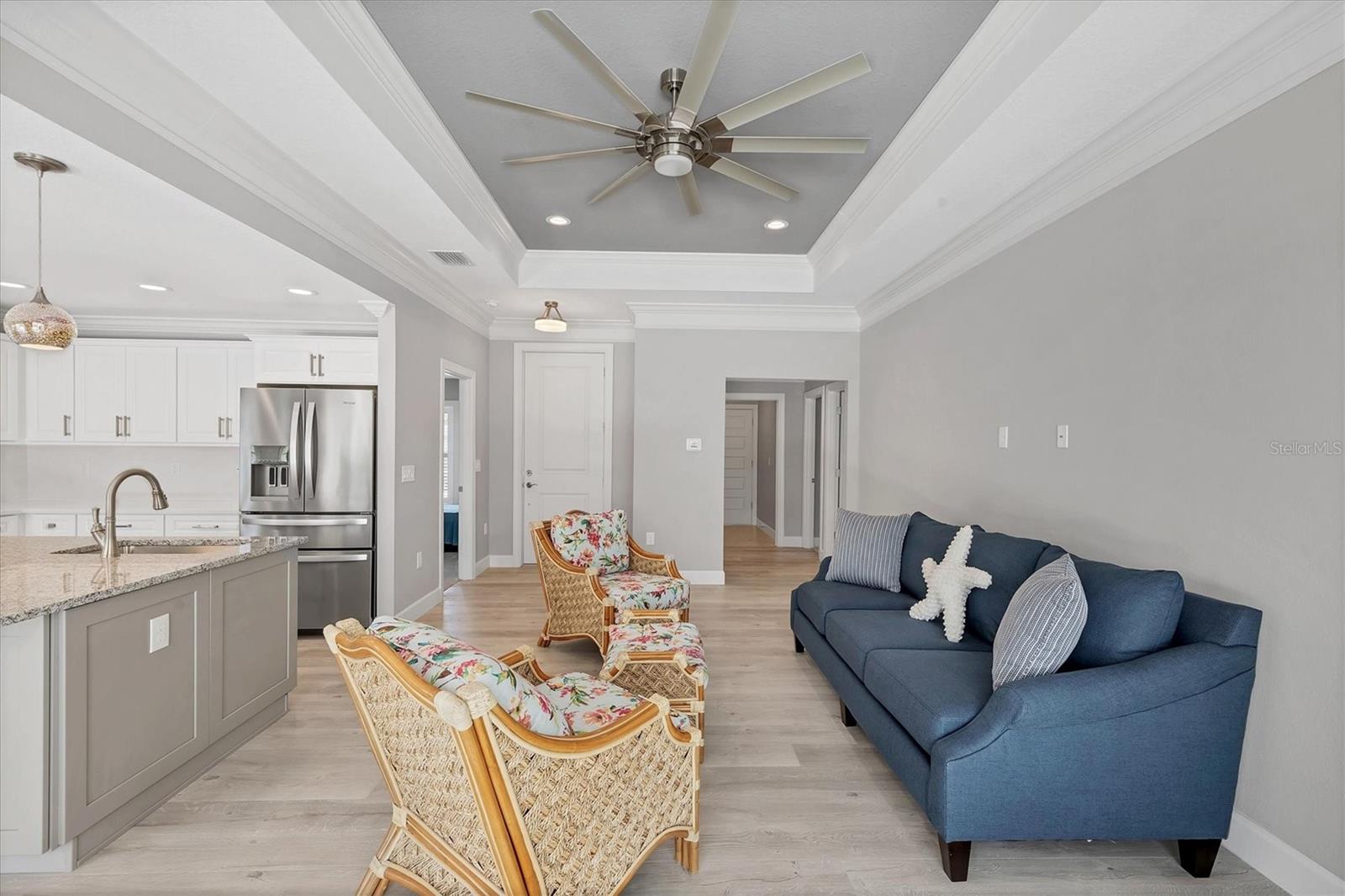 Homes for sale in Venice, FL | 1228 Pineland Ave, Venice, FL 34285 | MLS# N6139198