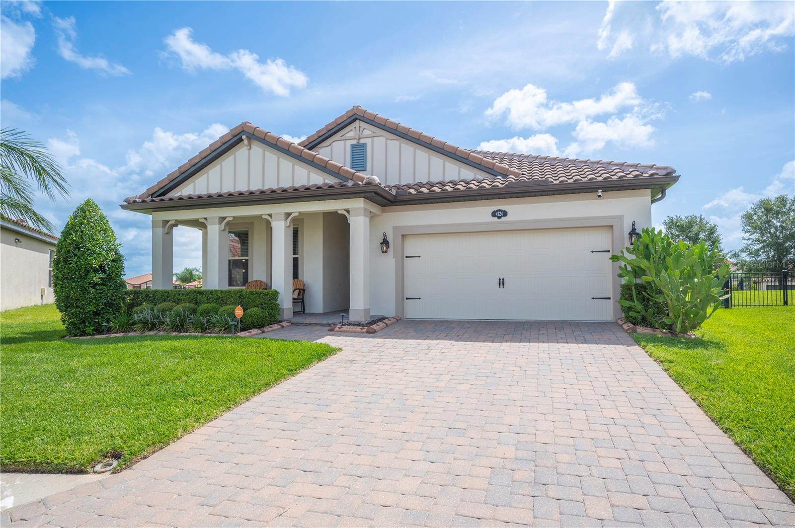 Homes for sale in Lakeland, FL | 4124 Prima Lago Cir, Lakeland, FL 33810 | MLS# L4953591