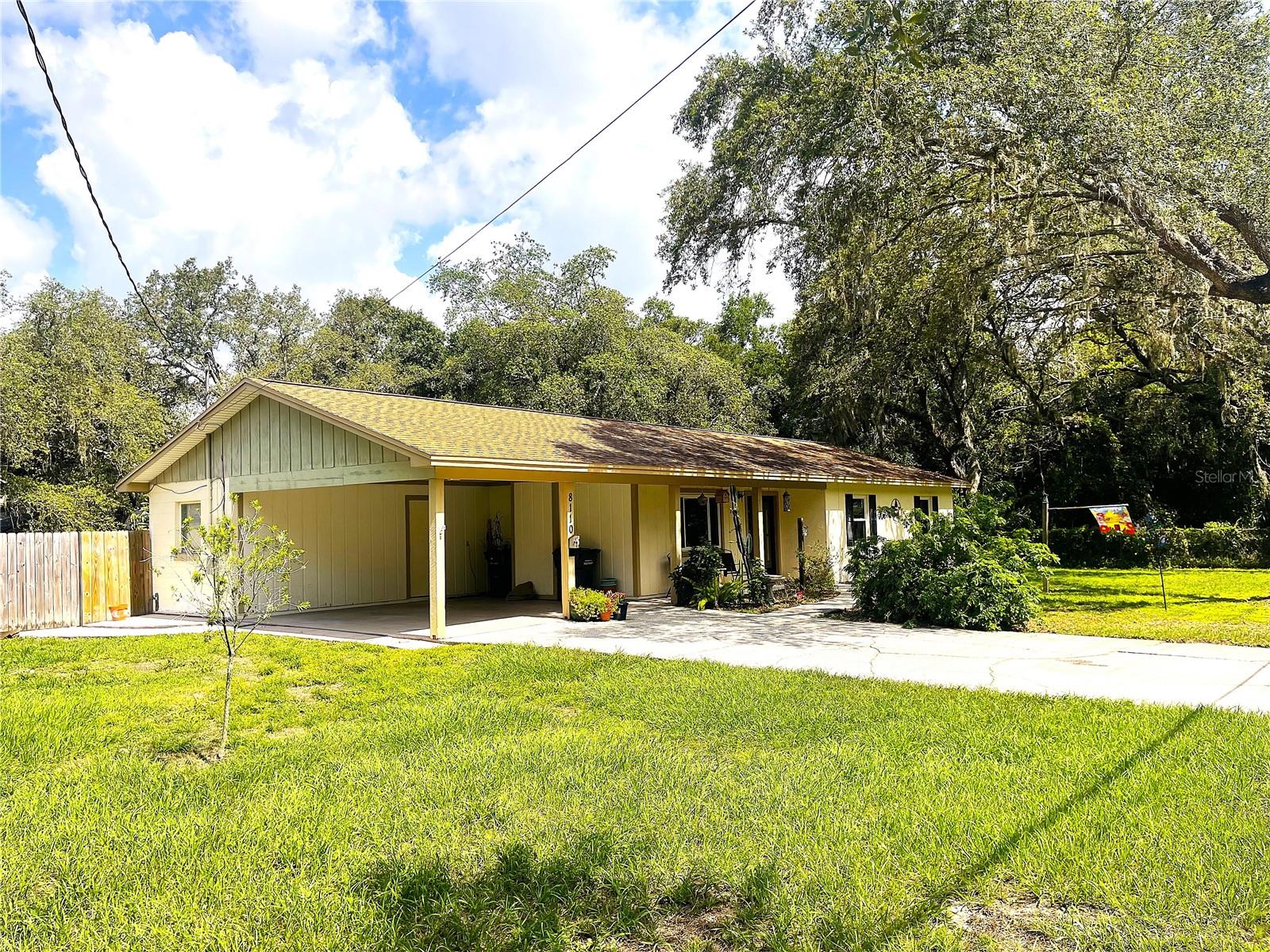 Homes for sale in Lakeland, FL | 8110 Walt Williams Rd, Lakeland, FL 33809 | MLS# P4935105