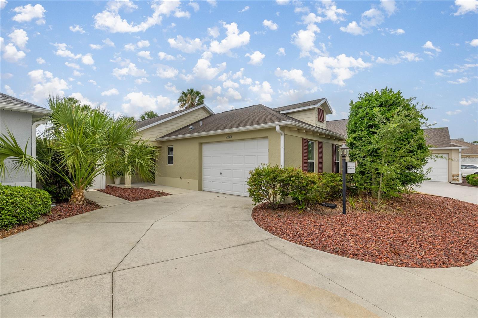 Homes for sale in The Villages, FL | 1204 Flamingo Pl, The Villages, FL 32162 | MLS# OM703264