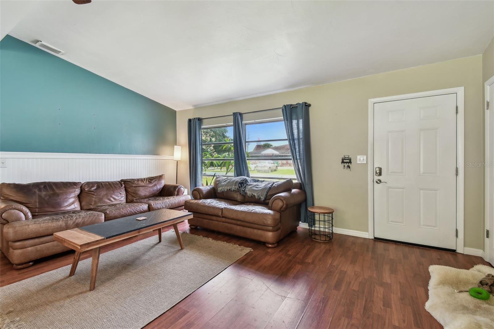 Homes for sale in Clearwater, FL | 1707 Cardinal Dr, Clearwater, FL 33759 | MLS# TB8394916