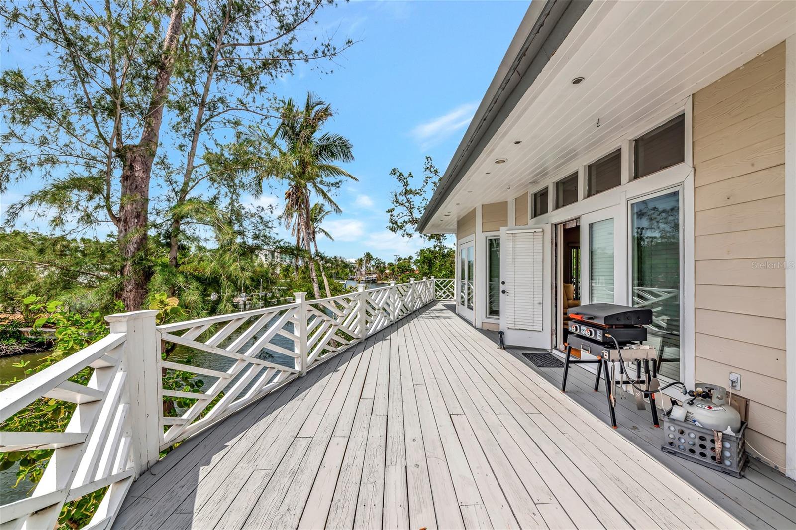 Homes for sale in Sarasota, FL | 3737 Bayou Louise Ln, Sarasota, FL 34242 | MLS# A4655333
