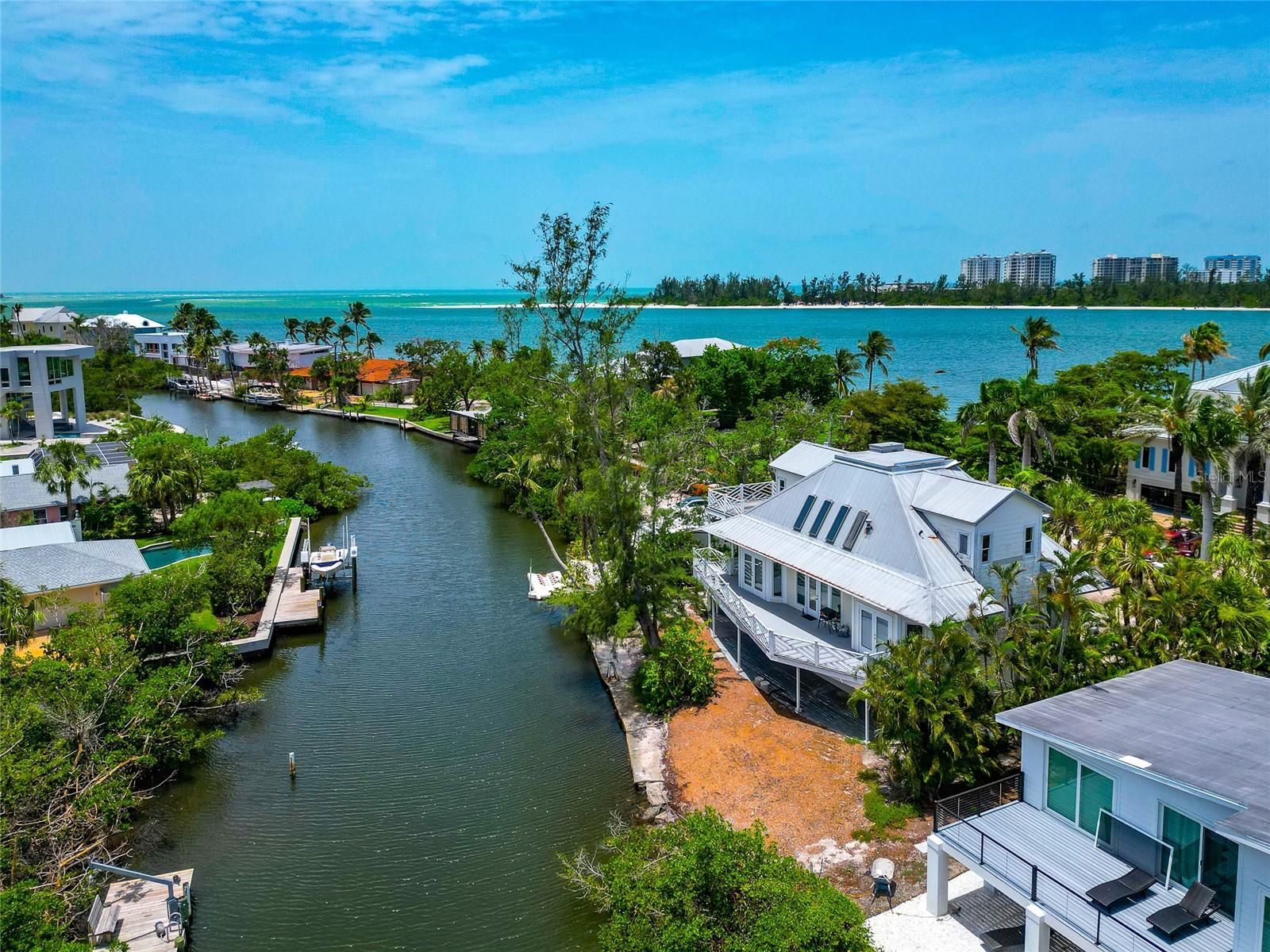 Homes for sale in Sarasota, FL | 3737 Bayou Louise Ln, Sarasota, FL 34242 | MLS# A4655333