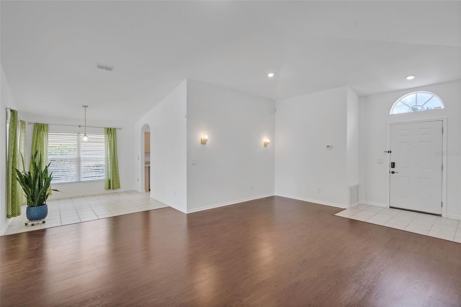 Homes for sale in Davenport, FL | 307 Balmoral Ct, Davenport, FL 33896 | MLS# S5128655
