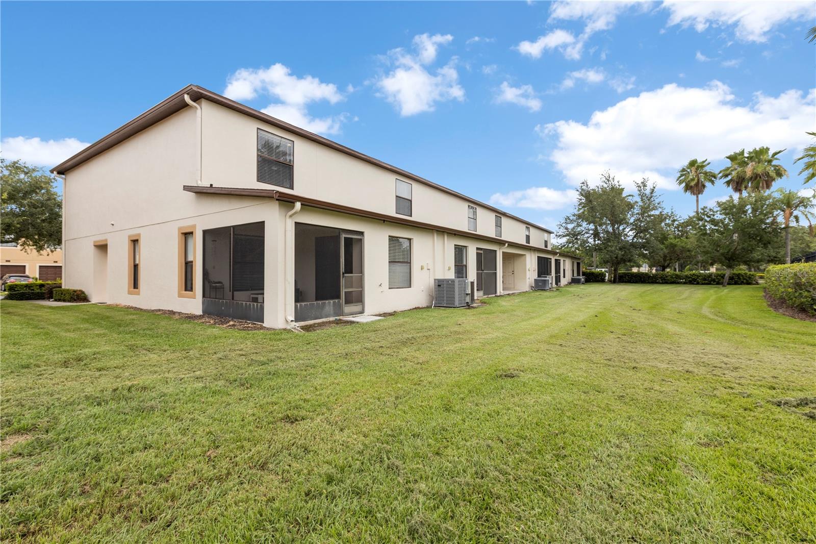 Homes for sale in Brandon, FL | 2628 Oleander Lakes Dr, Brandon, FL 33511 | MLS# TB8395005