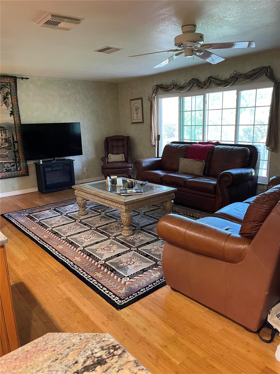 Homes for sale in Ellenton, FL | 4713 9Th St E, Ellenton, FL 34222 | MLS# O6316688