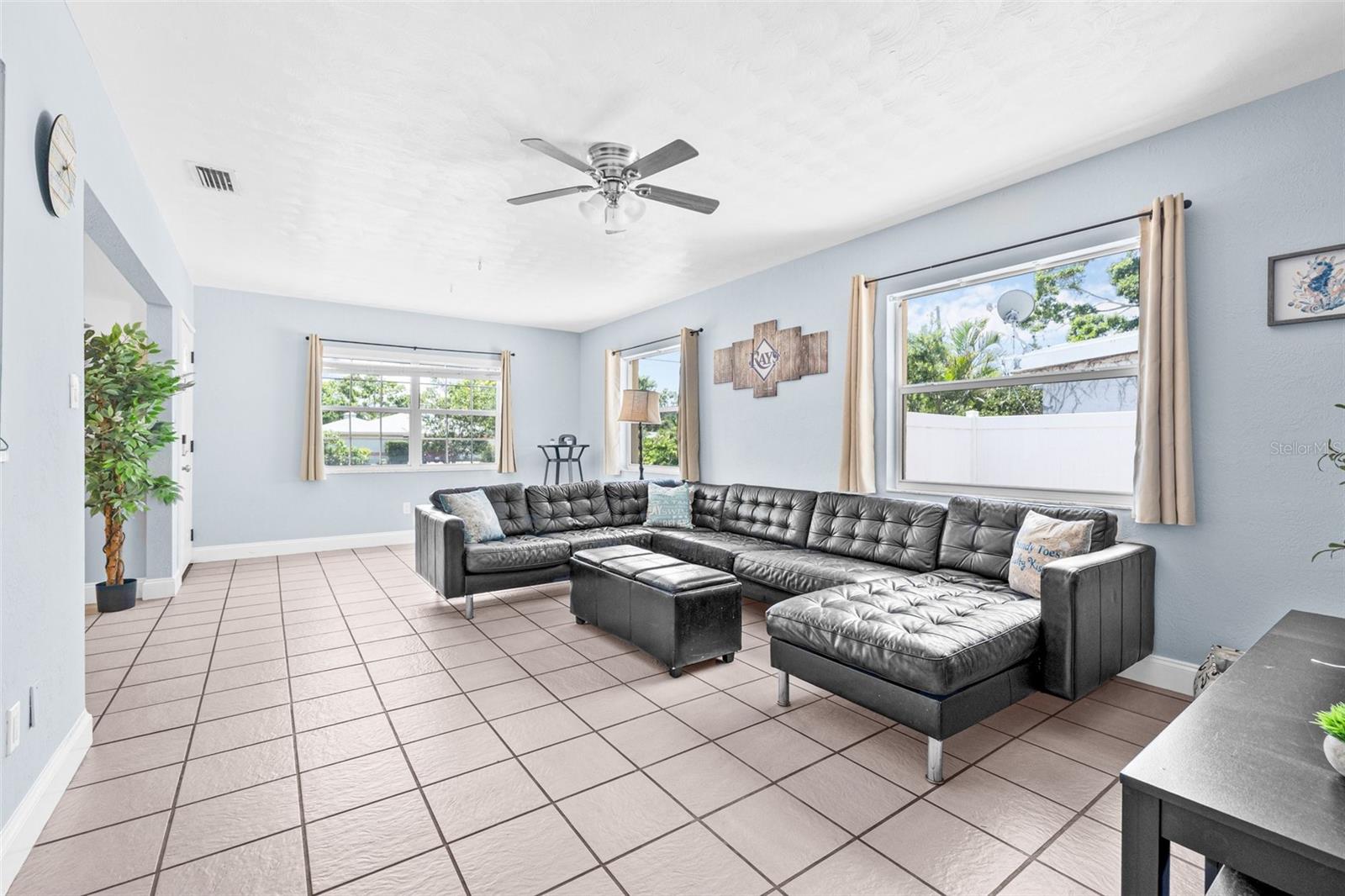 Homes for sale in St. Petersburg, FL | 2861 Pinellas Point Dr S, St. Petersburg, FL 33712 | MLS# TB8395025