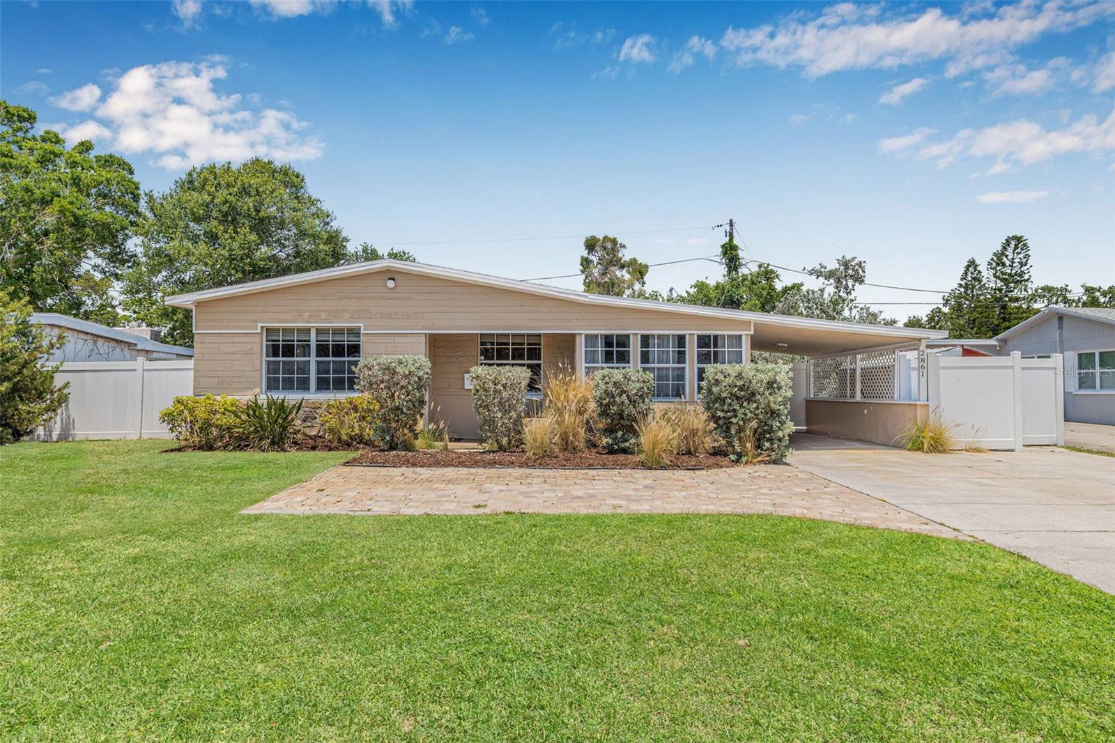 Homes for sale in St. Petersburg, FL | 2861 Pinellas Point Dr S, St. Petersburg, FL 33712 | MLS# TB8395025