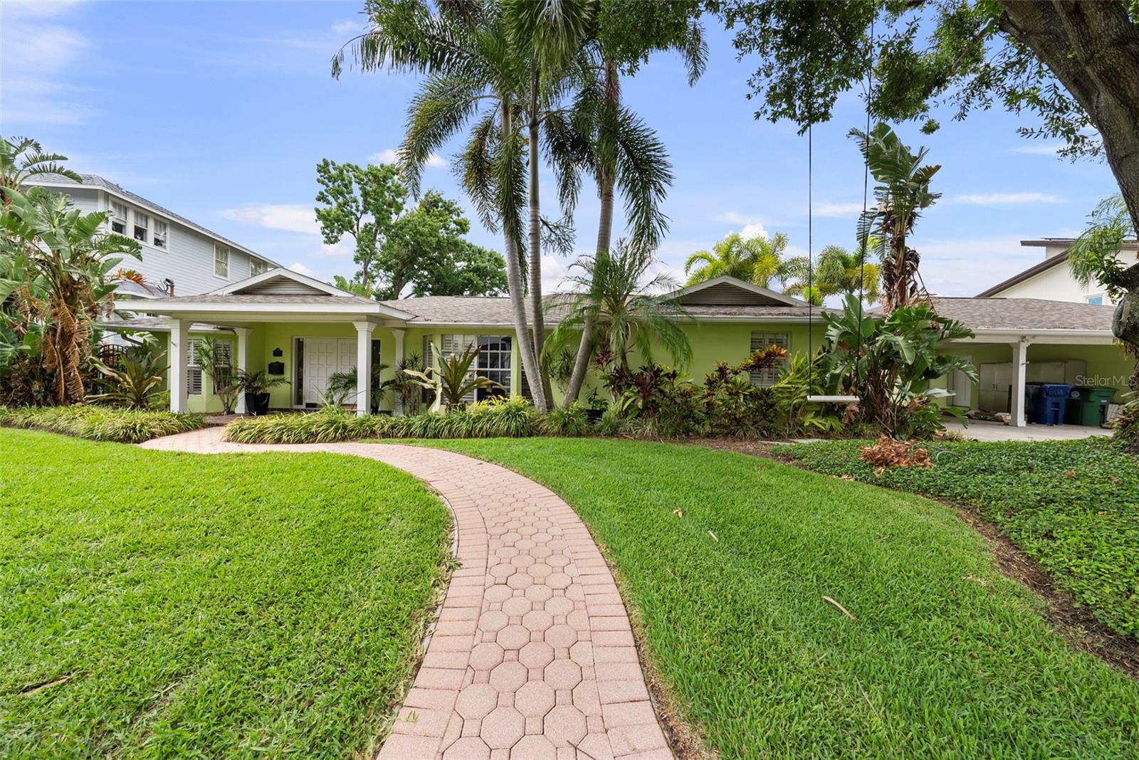 Homes for sale in Tampa, FL | 648 Geneva Pl, Tampa, FL 33606 | MLS# TB8395082