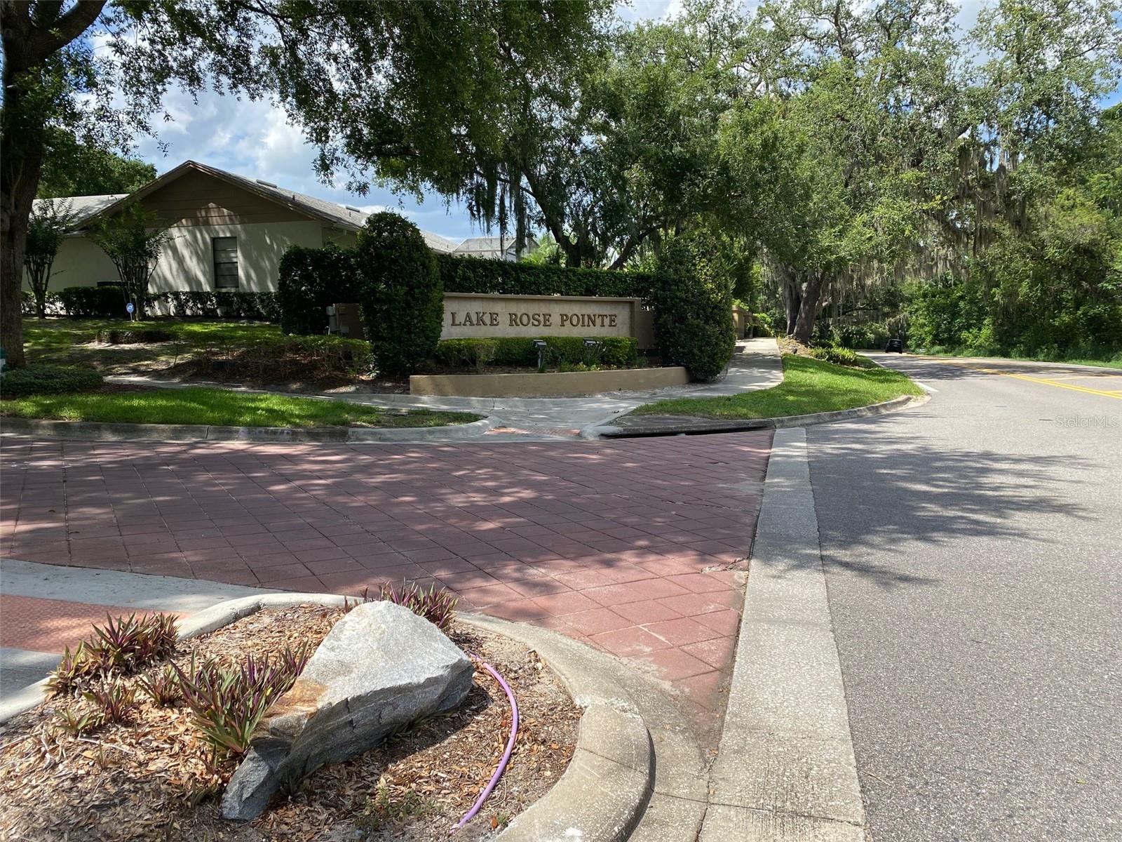Homes for sale in Orlando, FL | 724 Rosemere Cir, Orlando, FL 32835 | MLS# G5098086