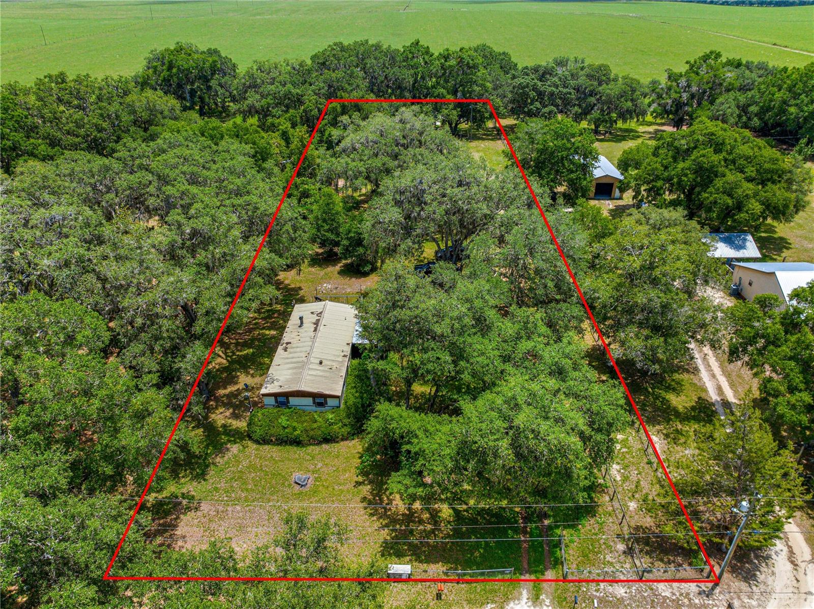 Homes for sale in Anthony, FL | 12365 Ne 45Th Ter, Anthony, FL 32617 | MLS# OM703307