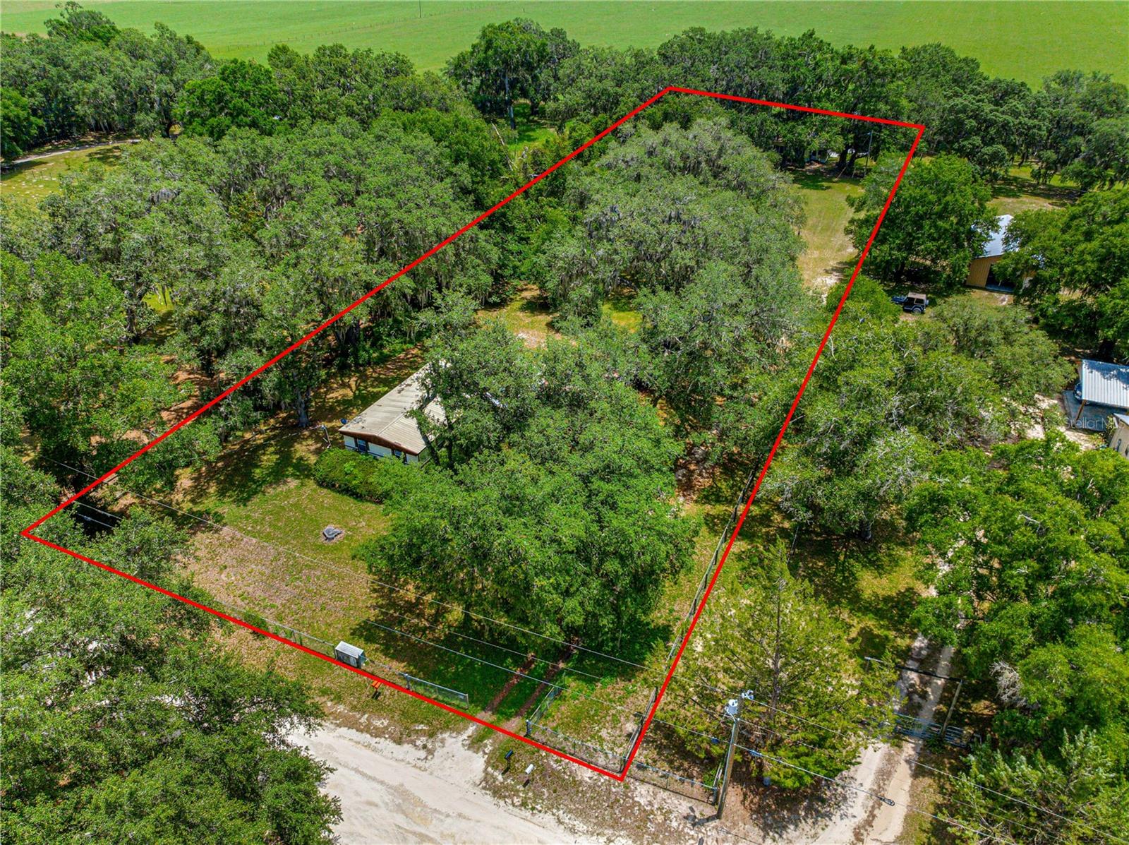 Homes for sale in Anthony, FL | 12365 Ne 45Th Ter, Anthony, FL 32617 | MLS# OM703307