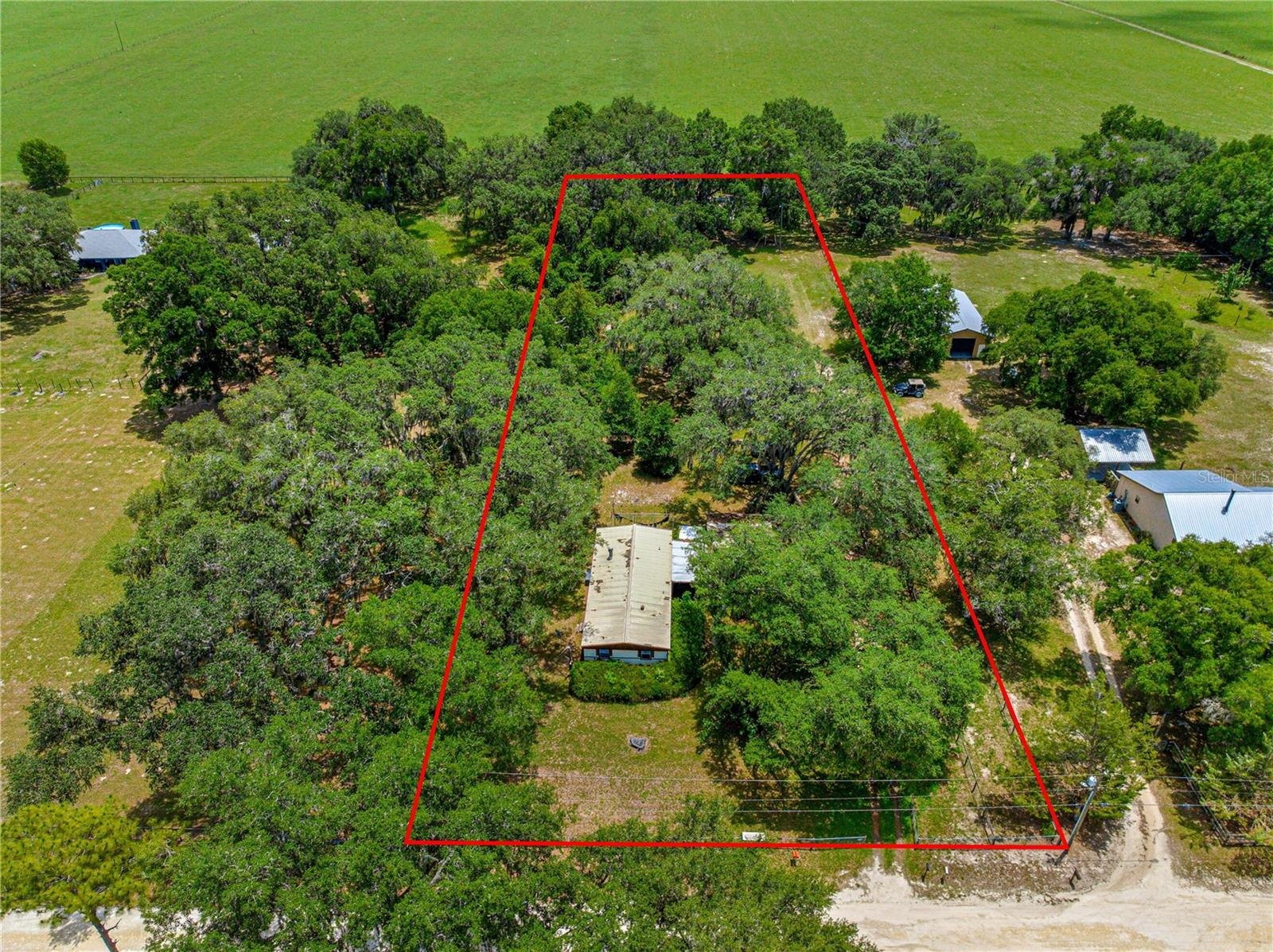 Homes for sale in Anthony, FL | 12365 Ne 45Th Ter, Anthony, FL 32617 | MLS# OM703307