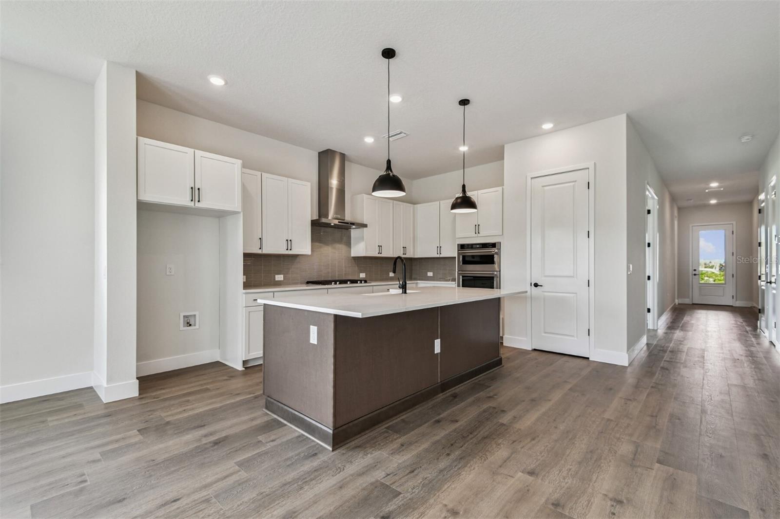 Homes for sale in Sarasota, FL | 1614 Running Tide Pl, Sarasota, FL 34240 | MLS# TB8395151