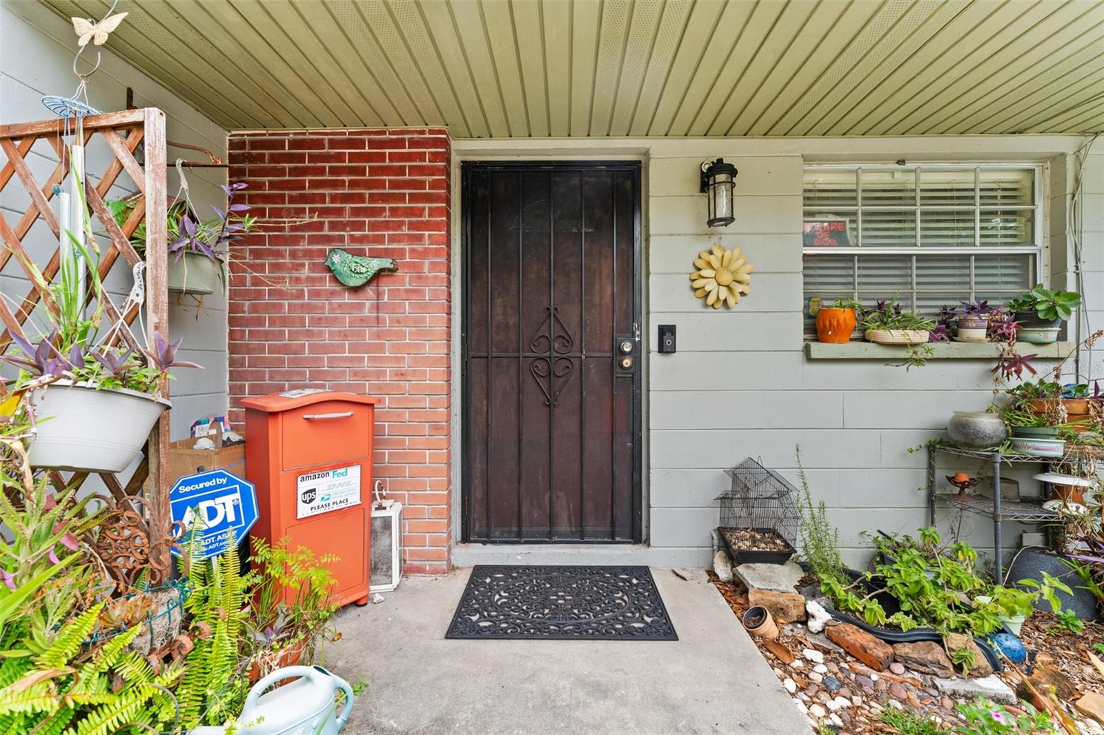 Homes for sale in Tampa, FL | 9602 N Rome Ave, Tampa, FL 33612 | MLS# TB8395154