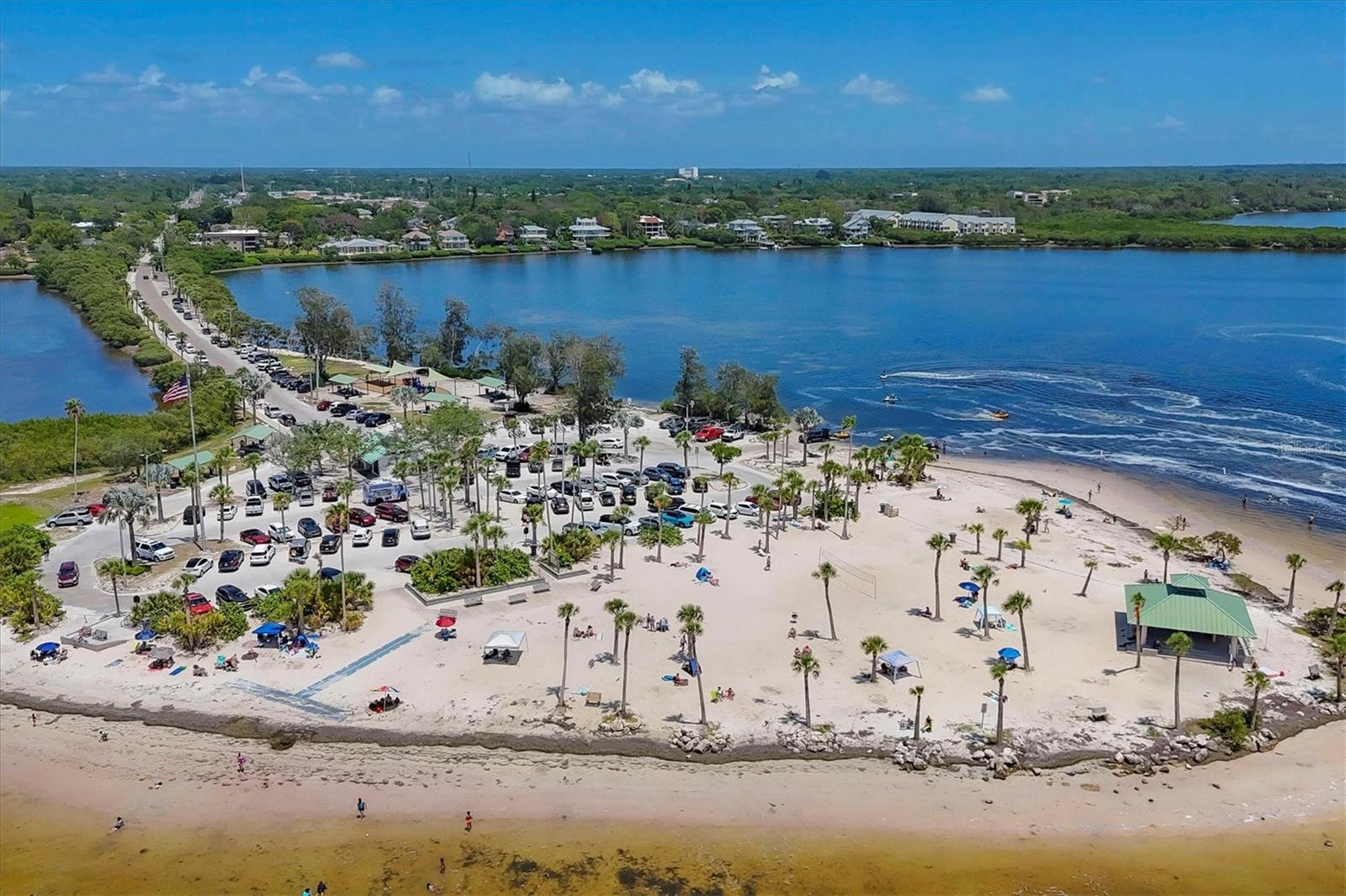 Homes for sale in Tarpon Springs, FL | 1500 Sunset Rd #B4, Tarpon Springs, FL 34689 | MLS# A4655400