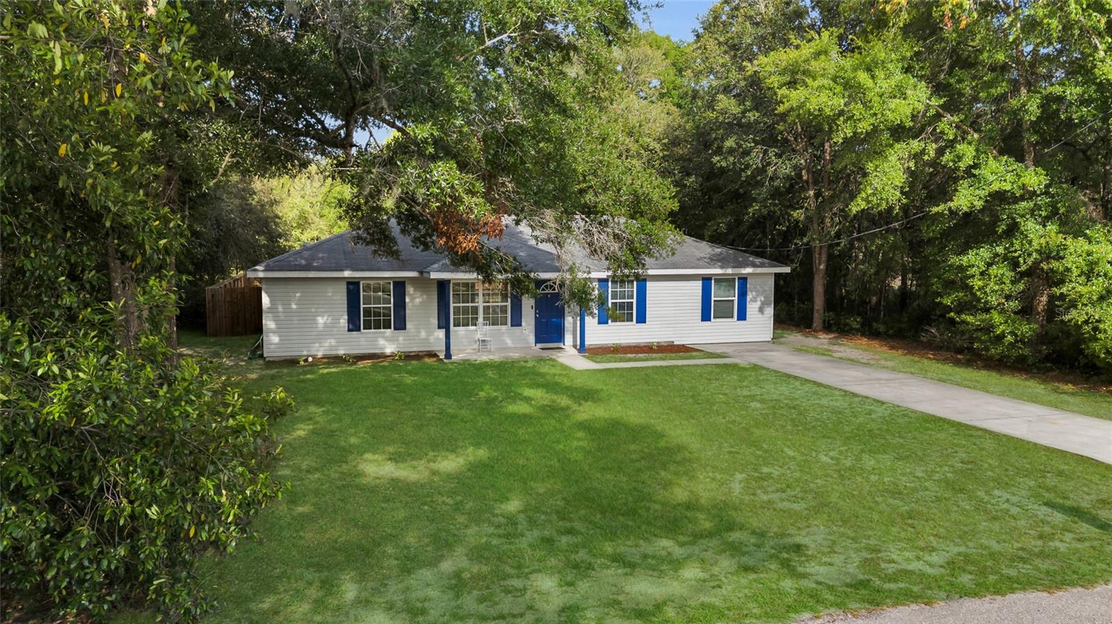 Homes for sale in Dunnellon, FL | 2263 Moines Ct, Dunnellon, FL 34431 | MLS# OM703331