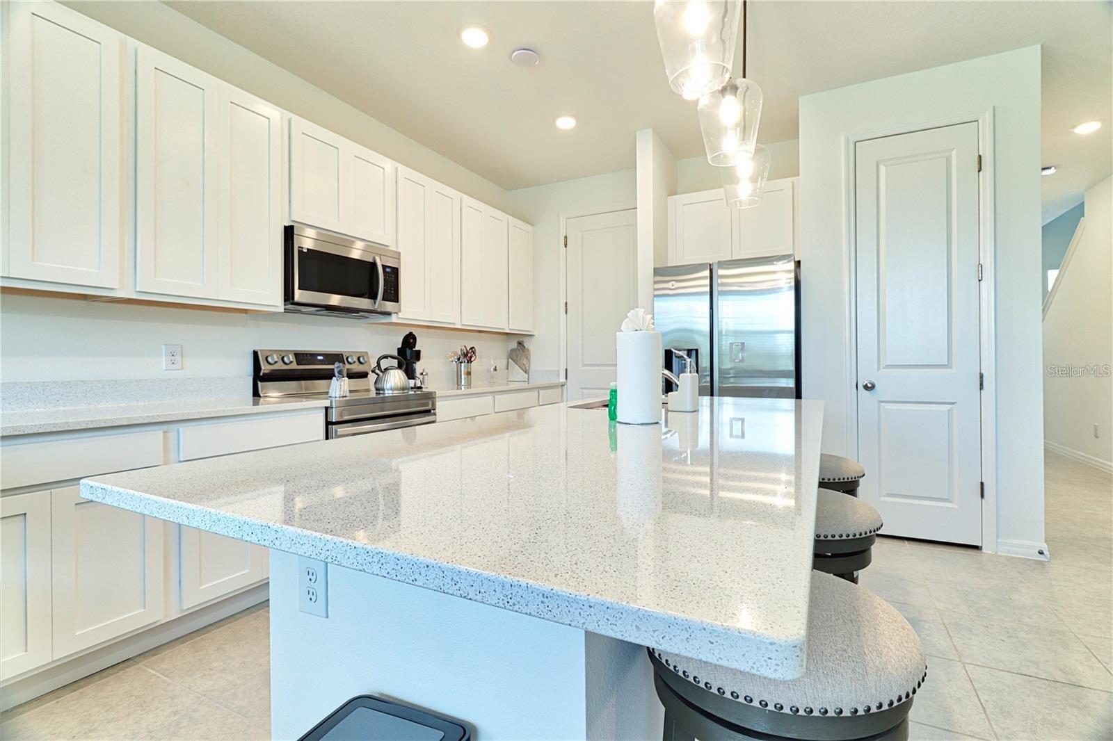 Homes for sale in Davenport, FL | 832 Longboat Dr, Davenport, FL 33896 | MLS# O6316880
