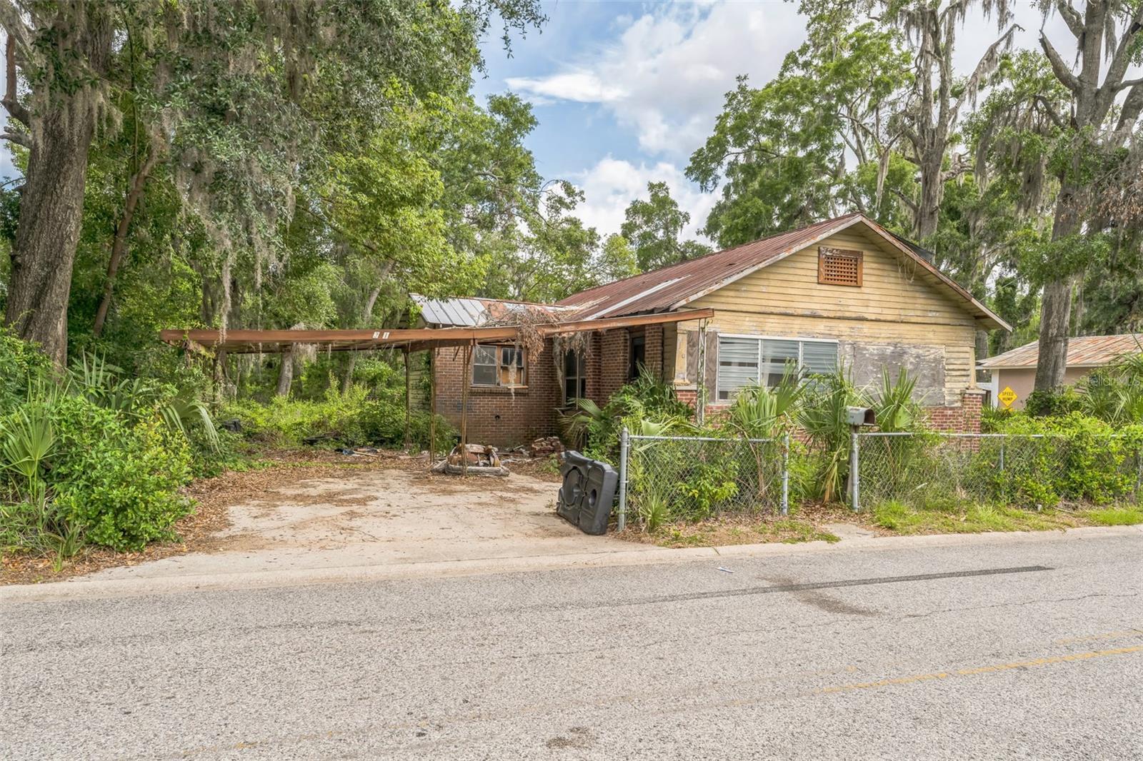 Homes for sale in Lake City, FL | 301 Nw Jefferson St, Lake City, FL 32055 | MLS# O6316891