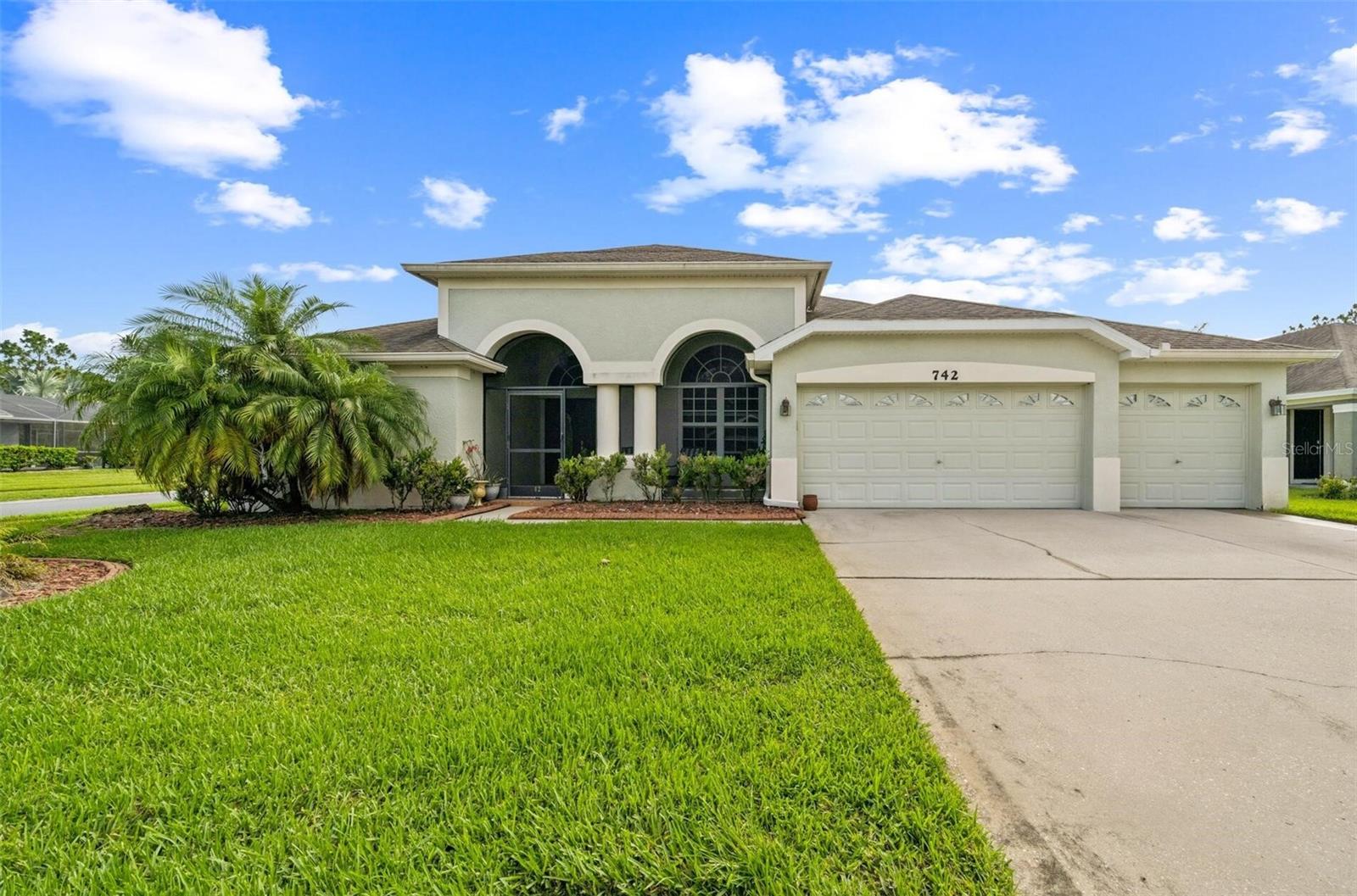 Homes for sale in Saint Cloud, FL | 742 Seneca Trl, Saint Cloud, FL 34772 | MLS# O6316964