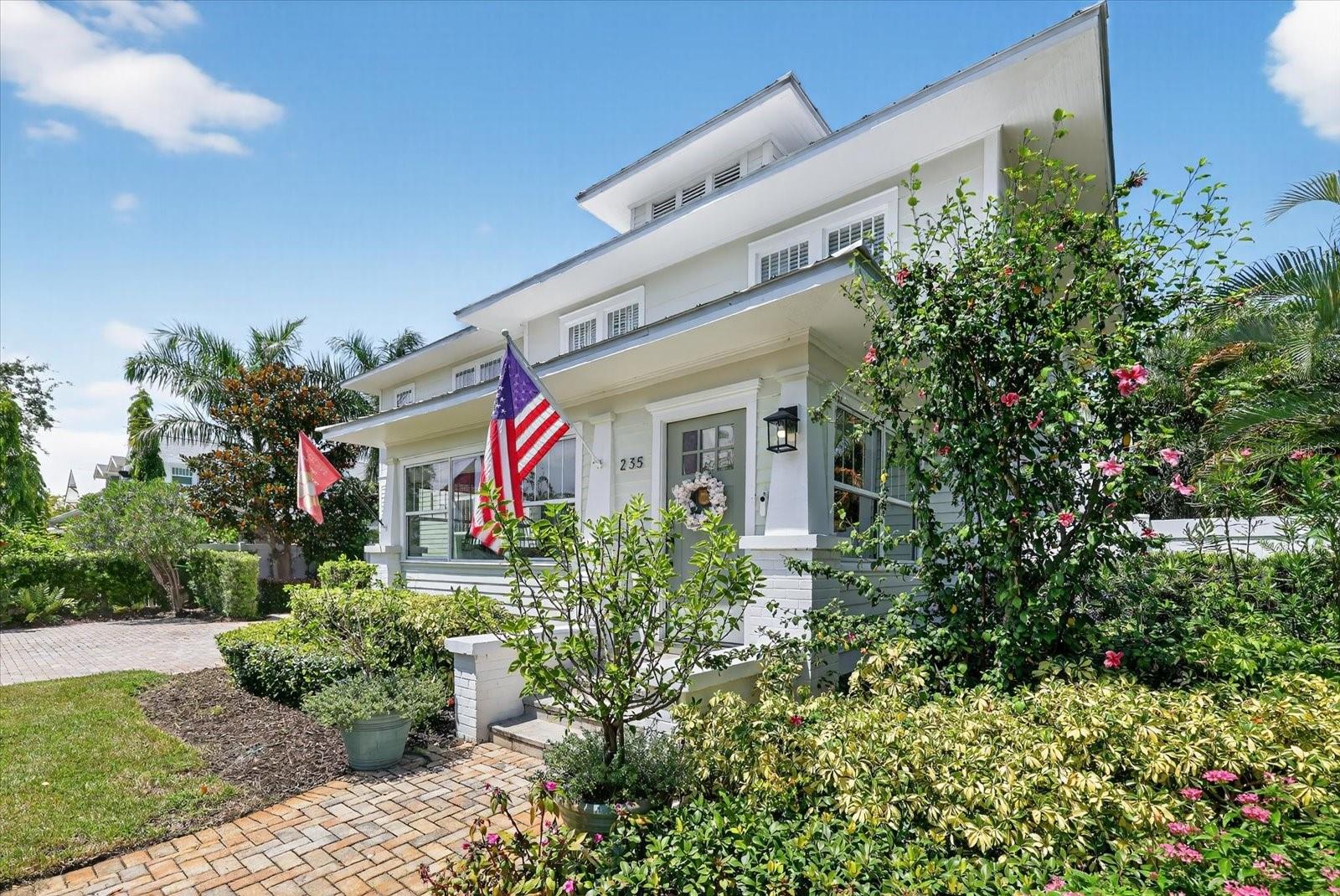 Homes for sale in Saint Petersburg, FL | 235 10th Ave Ne, Saint Petersburg, FL 33701 | MLS# TB8397032