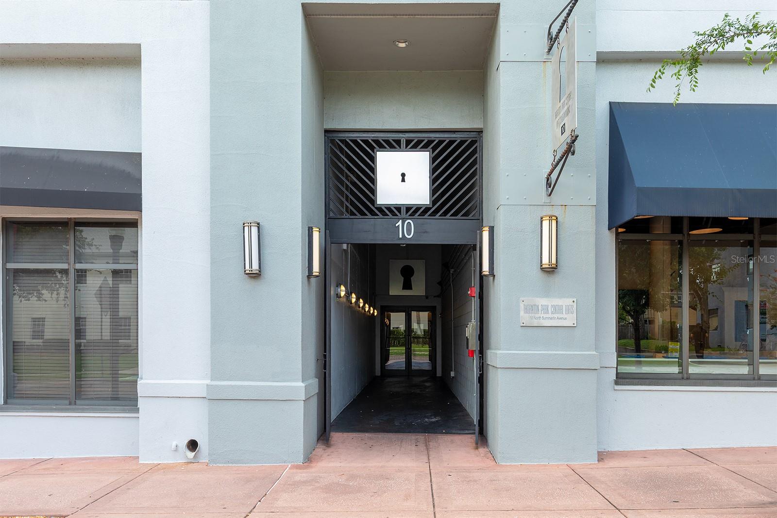 Homes for sale in Orlando, FL | 10 N Summerlin Ave #14, Orlando, FL 32801 | MLS# O6318871