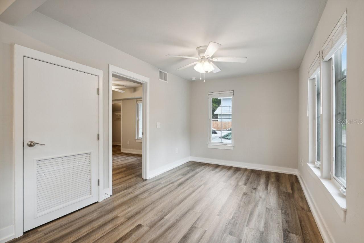 Homes for sale in Gainesville, FL | 302 Nw 7Th Ter, Gainesville, FL 32601 | MLS# R4909491