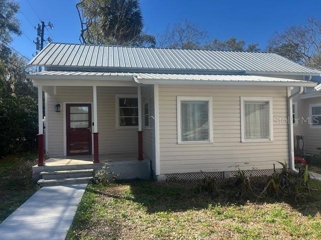 Homes for sale in Lake Helen, FL | 128 N Lakeview Dr, Lake Helen, FL 32744 | MLS# V4943544