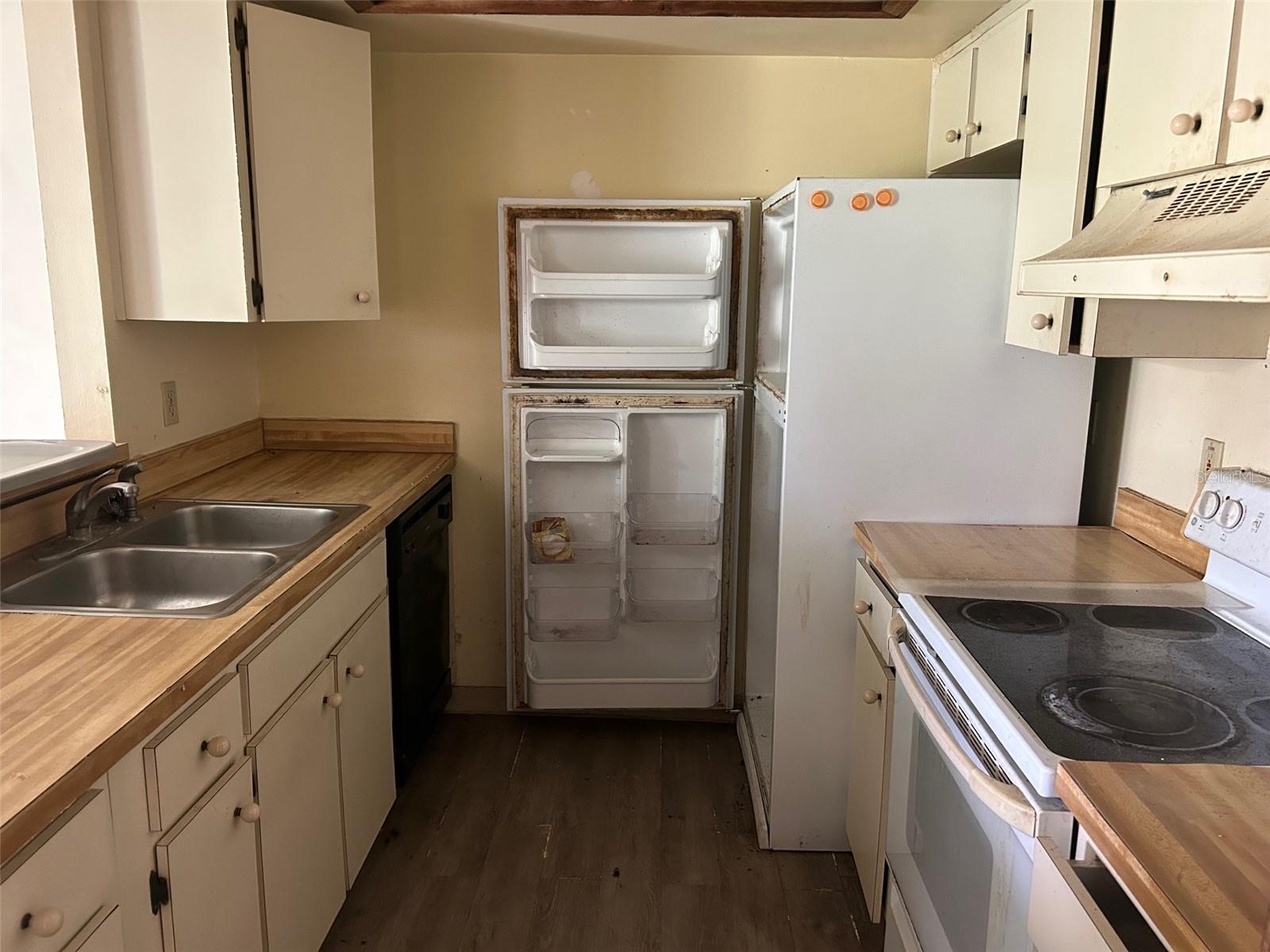 Homes for sale in Tampa, FL | 8421 Camden St, Tampa, FL 33614 | MLS# O6324146