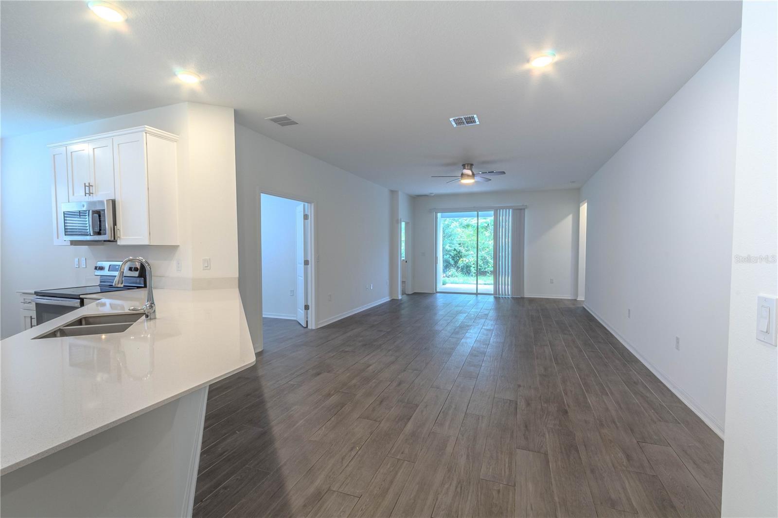 Photo 4 of Single family home for sale at 407 Three Oaks Dr, Edgewater, FL 32141 | MLS# O6326525 | Listing updated on 2026-09-05