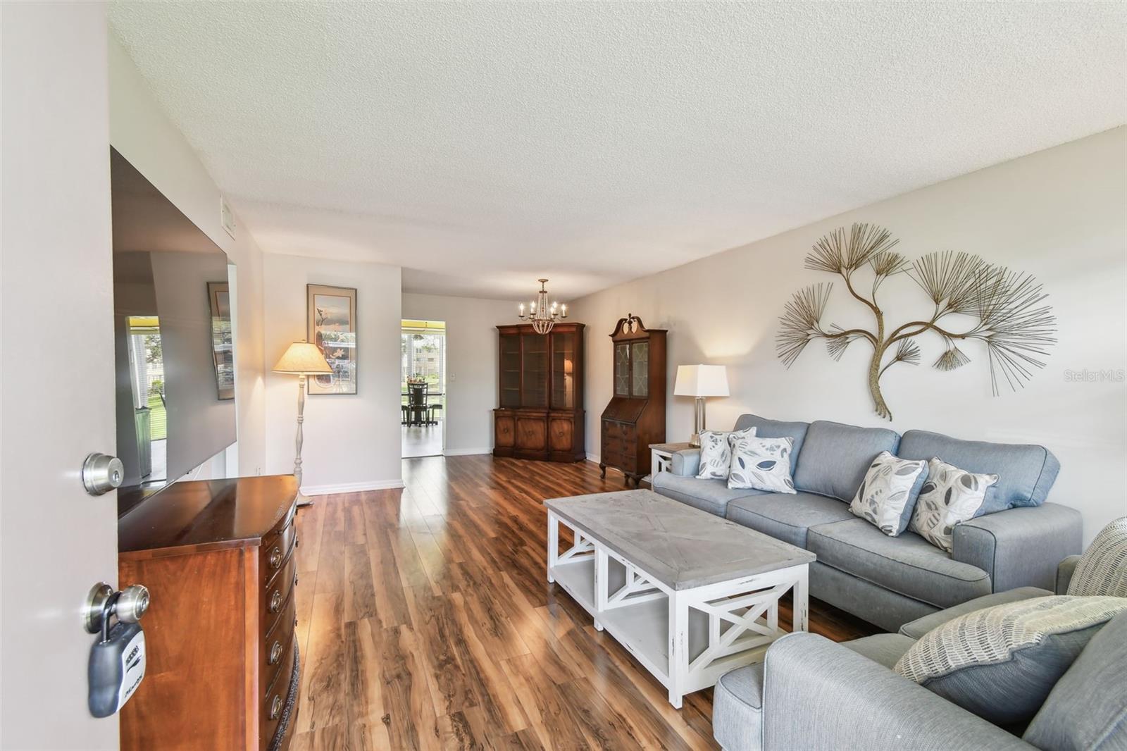 4th image of 5095 Bay St Ne #103, St Petersburg, FL 33703 | MLS# TB8409934