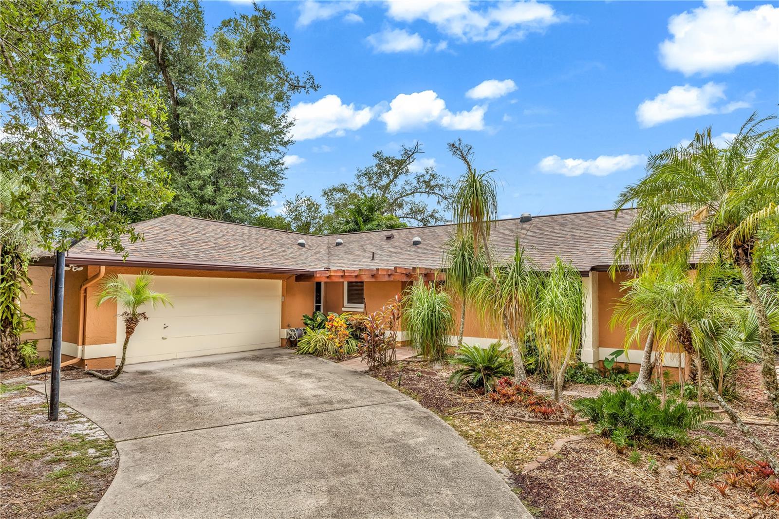 Homes for sale in Longwood, FL | 1221 Arden St, Longwood, FL 32750 | MLS# V4944080