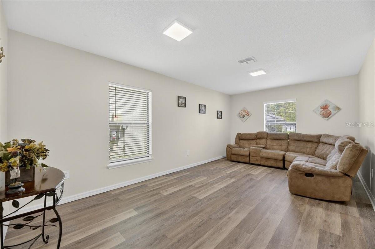 Homes for sale in Riverview, FL | 11922 Winterset Cove Dr, Riverview, FL 33579 | MLS# TB8412982