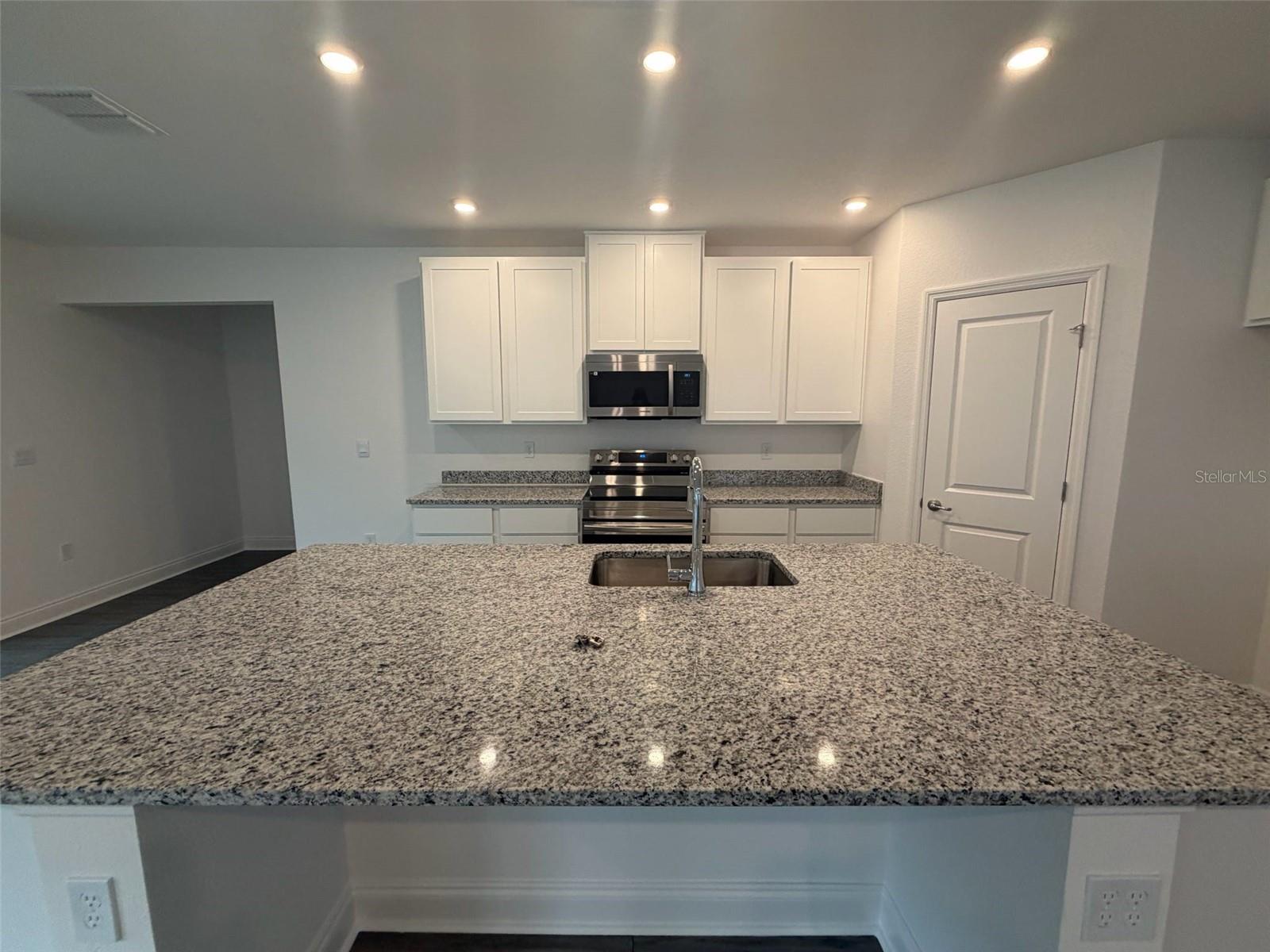 Homes for sale in Palm Coast, FL | 70 Enclave Ave, Palm Coast, FL 32164 | MLS# O6332469