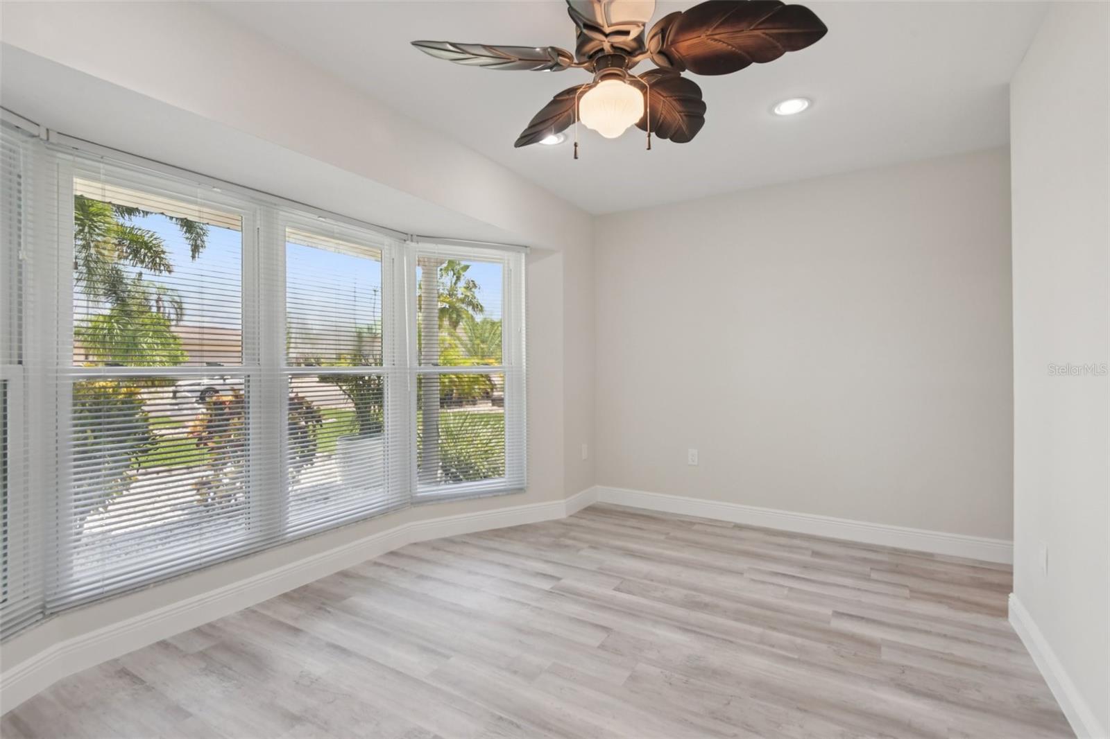 Homes for sale in Apollo Beach, FL | 6516 Bimini Ct, Apollo Beach, FL 33572 | MLS# TB8414429