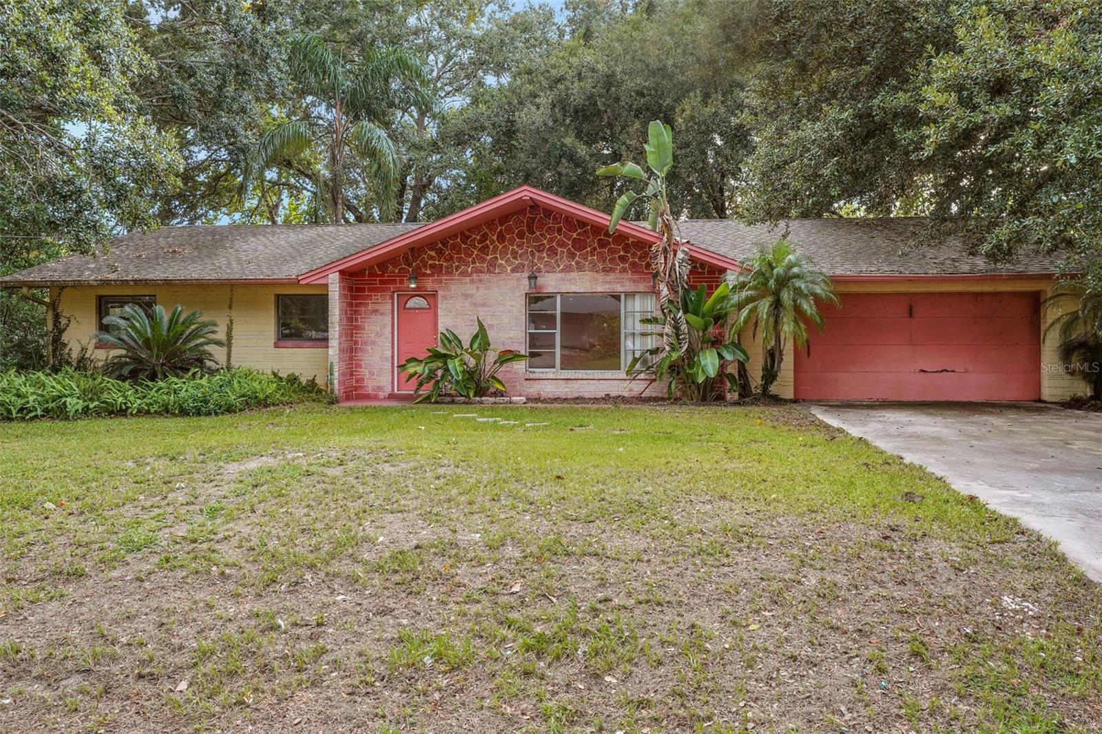 Homes for sale in Altamonte Springs, FL | 1221 Forest Cir, Altamonte Springs, FL 32714 | MLS# O6333600